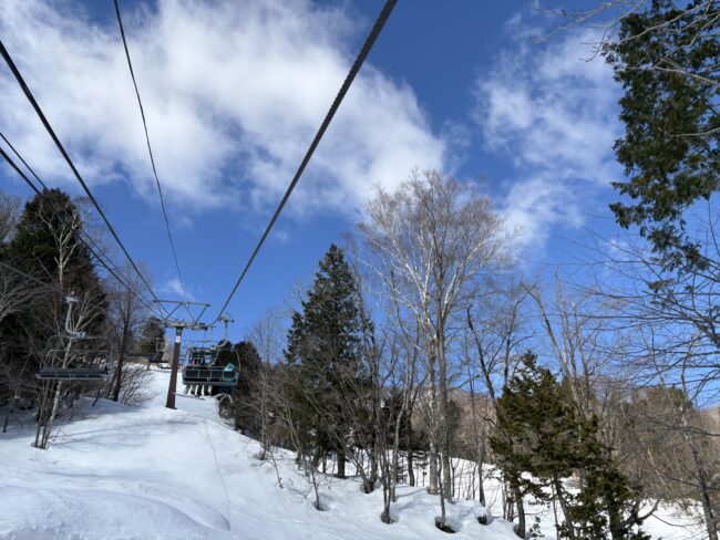 リフトで山頂へ