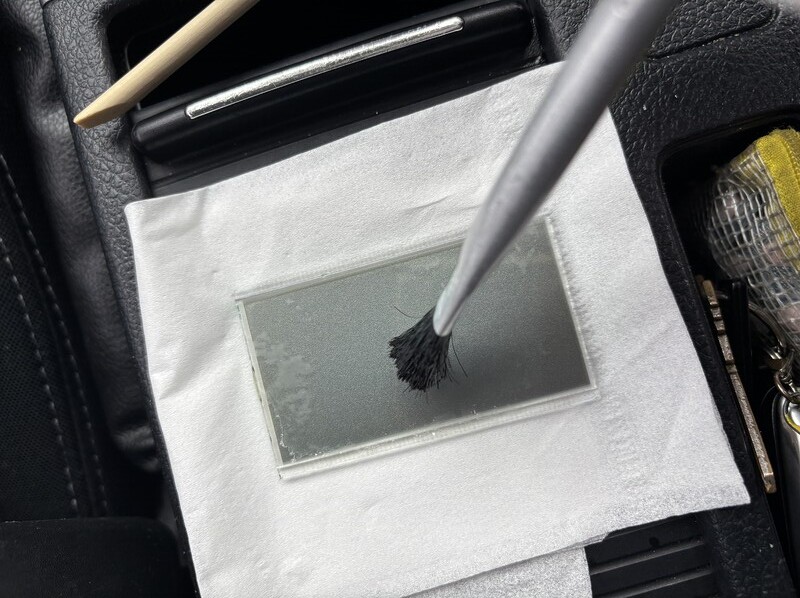 シールはがしを塗る